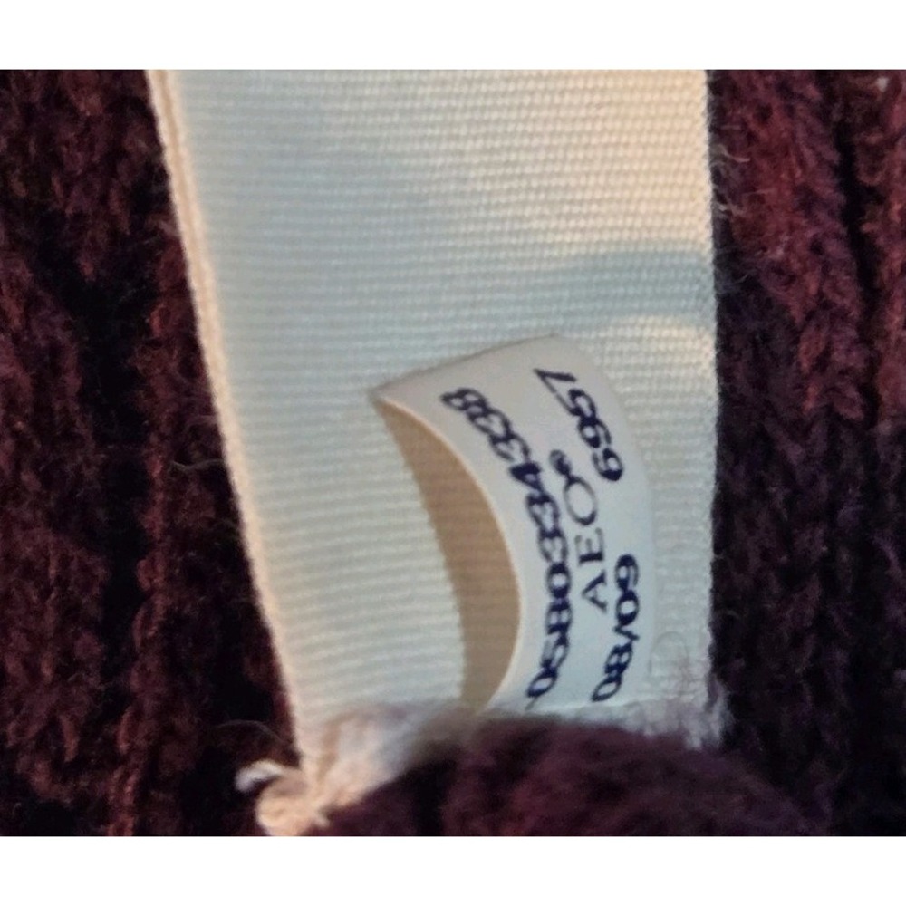 American Eagle Outfitters Burgundy Cable Knit V-Neck Pullover Sweater Womens S - Picture 7 of 7
